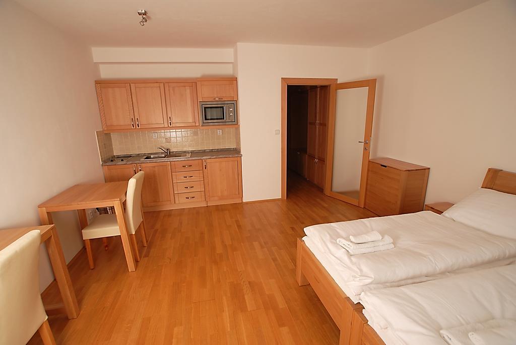 Rezidence & Wellness Blatov Hotel Praga Quarto foto